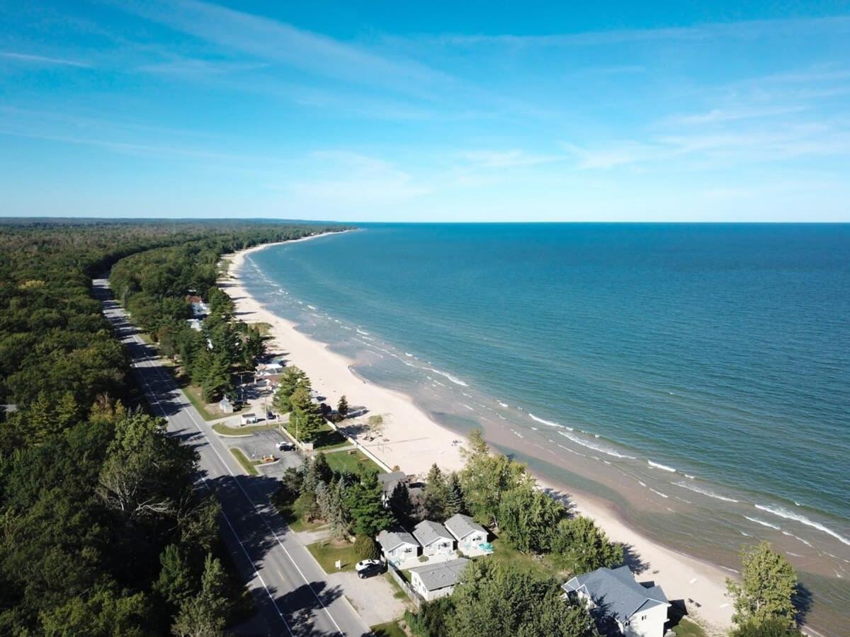 Beach Club Of Oscoda - The Lakeshore Cottage エクステリア 写真